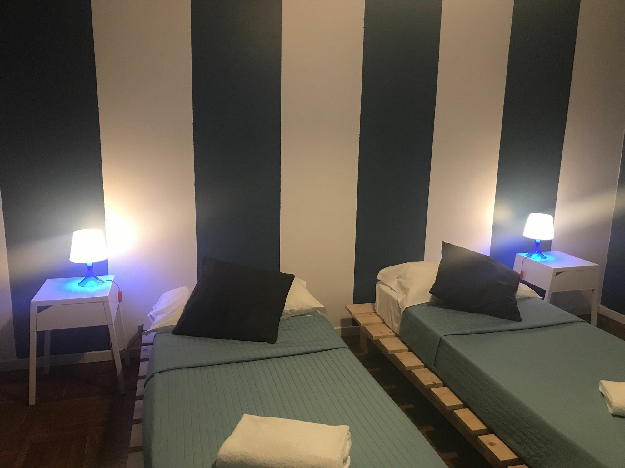 I Am Here - Gioia 71 Guest house